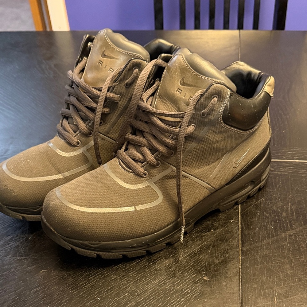 Nike men’s Air Max Goade ACG shoes Dark grey/black.
